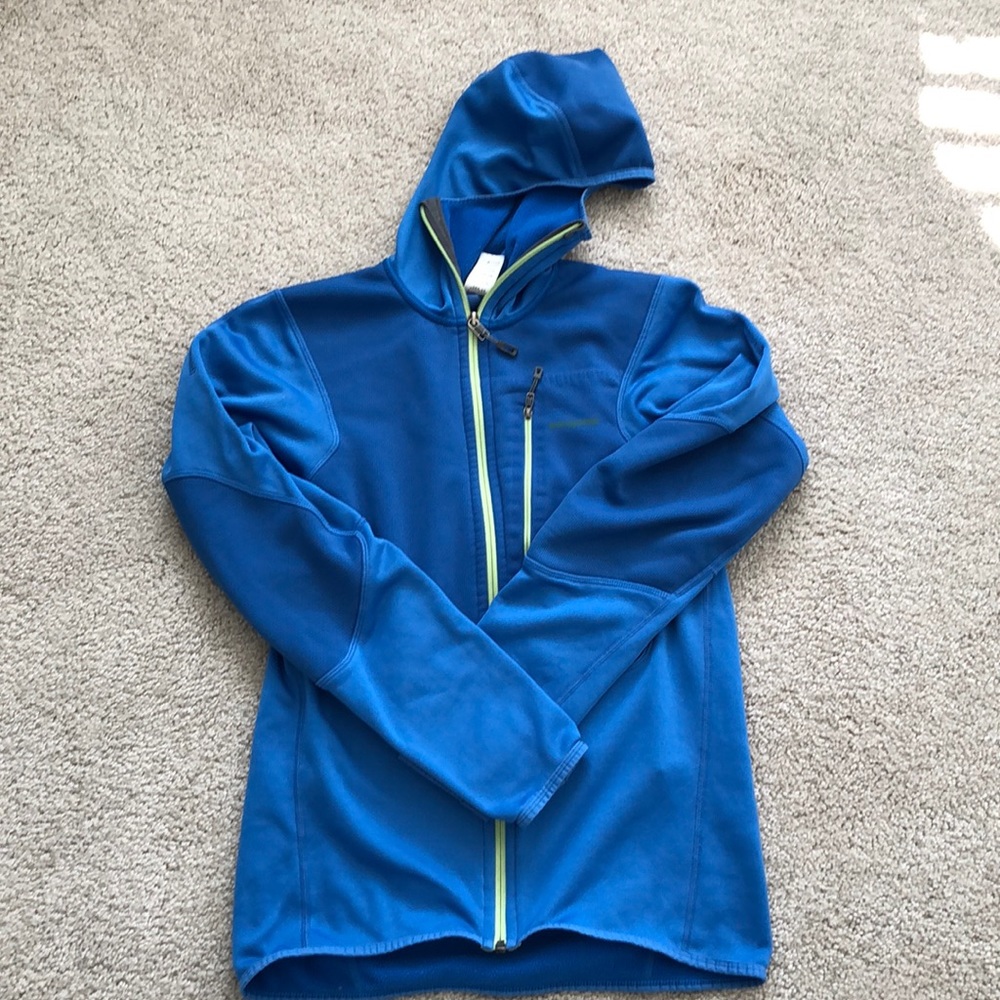 Light weight Patagonia sweatshirt